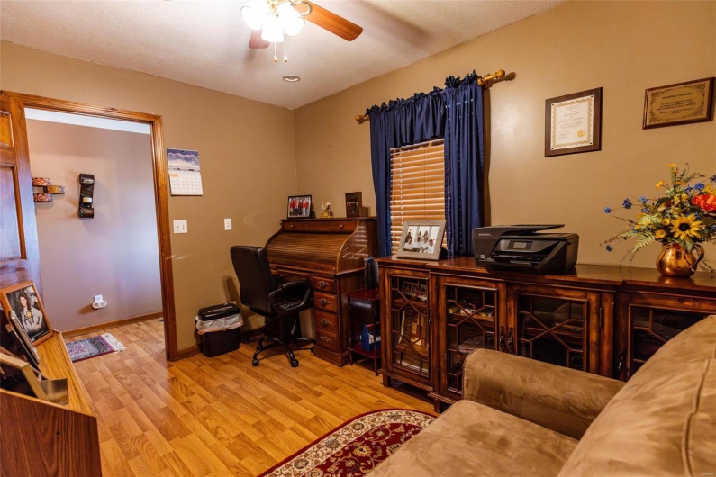 702 S 525th Rd, East Prairie, Missouri 63845, 4 Bedrooms Bedrooms, 13 Rooms Rooms,3 BathroomsBathrooms,Residential,For Sale,S 525th Rd,MAR25002390