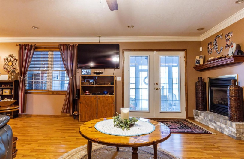 702 S 525th Rd, East Prairie, Missouri 63845, 4 Bedrooms Bedrooms, 13 Rooms Rooms,3 BathroomsBathrooms,Residential,For Sale,S 525th Rd,MAR25002390