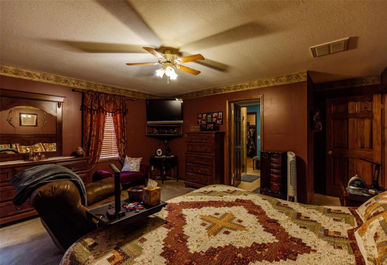 702 S 525th Rd, East Prairie, Missouri 63845, 4 Bedrooms Bedrooms, 13 Rooms Rooms,3 BathroomsBathrooms,Residential,For Sale,S 525th Rd,MAR25002390