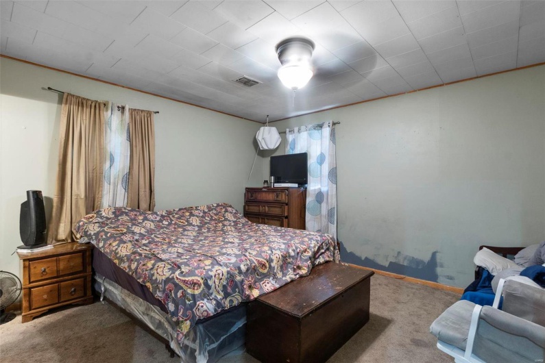 717 Michael, Kennett, Missouri 63857, 3 Bedrooms Bedrooms, 8 Rooms Rooms,2 BathroomsBathrooms,Residential,For Sale,Michael,MAR25002898