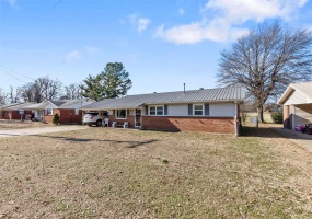 717 Michael, Kennett, Missouri 63857, 3 Bedrooms Bedrooms, 8 Rooms Rooms,2 BathroomsBathrooms,Residential,For Sale,Michael,MAR25002898