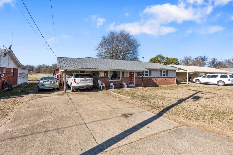 717 Michael, Kennett, Missouri 63857, 3 Bedrooms Bedrooms, 8 Rooms Rooms,2 BathroomsBathrooms,Residential,For Sale,Michael,MAR25002898