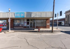 100 College Street, Kennett, Missouri 63857, ,Commercial Sale,For Sale,College,MAR25002905
