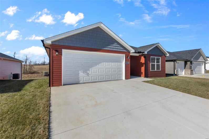 5327 Pinedale Drive, Jackson, Missouri 63755, 3 Bedrooms Bedrooms, 9 Rooms Rooms,2 BathroomsBathrooms,Residential,For Sale,Pinedale,MAR25002915