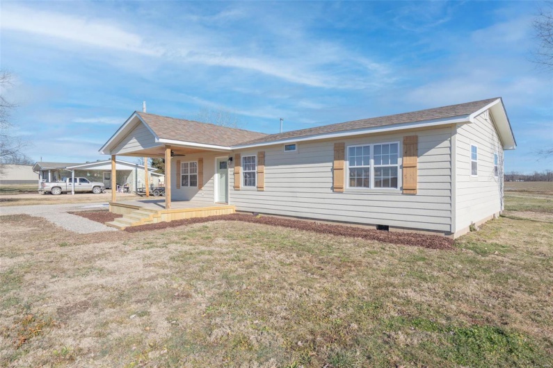 1102 Highway 142, Poplar Bluff, Missouri 63901, 2 Bedrooms Bedrooms, 8 Rooms Rooms,2 BathroomsBathrooms,Residential,For Sale,Highway 142,MAR25002146