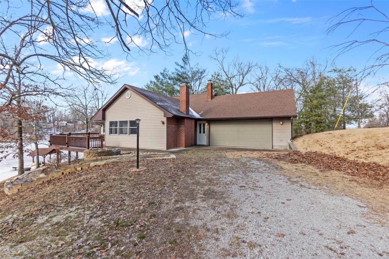520 Christopher Drive, Perryville, Missouri 63775, 3 Bedrooms Bedrooms, 12 Rooms Rooms,2 BathroomsBathrooms,Residential,For Sale,Christopher,MAR25003150