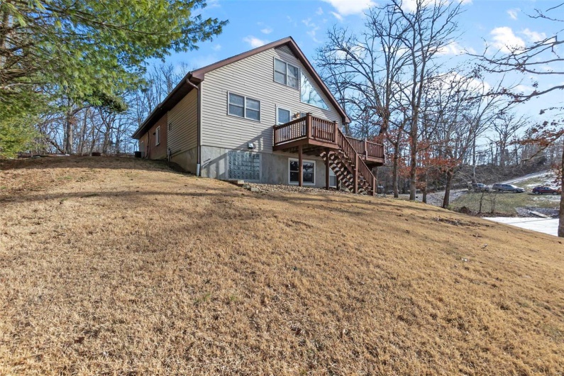 520 Christopher Drive, Perryville, Missouri 63775, 3 Bedrooms Bedrooms, 12 Rooms Rooms,2 BathroomsBathrooms,Residential,For Sale,Christopher,MAR25003150