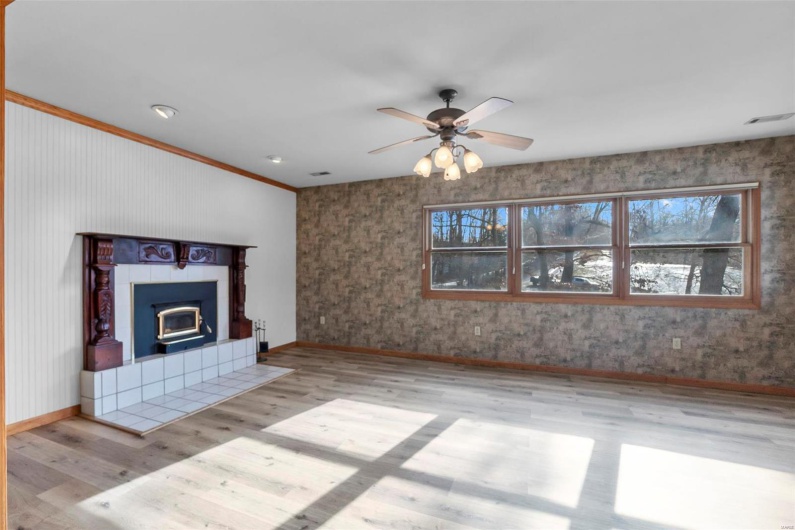 520 Christopher Drive, Perryville, Missouri 63775, 3 Bedrooms Bedrooms, 12 Rooms Rooms,2 BathroomsBathrooms,Residential,For Sale,Christopher,MAR25003150