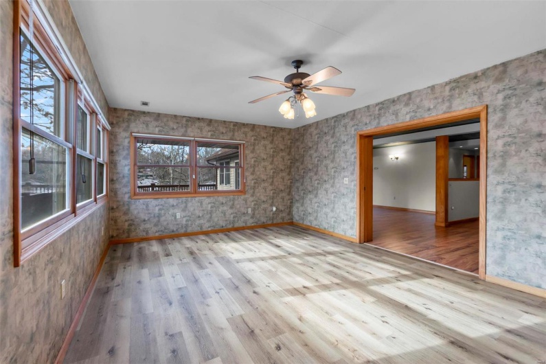 520 Christopher Drive, Perryville, Missouri 63775, 3 Bedrooms Bedrooms, 12 Rooms Rooms,2 BathroomsBathrooms,Residential,For Sale,Christopher,MAR25003150