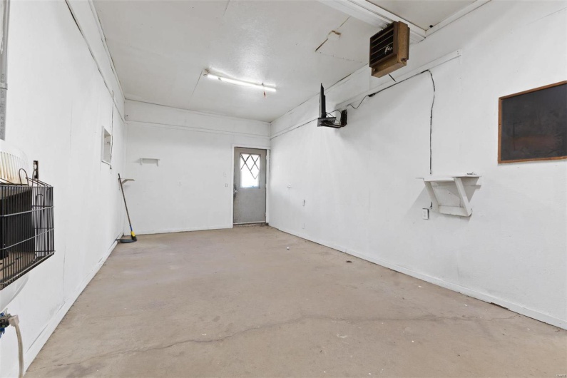 522 Maple Street, Leadington, Missouri 63601, ,Commercial Sale,For Sale,Maple,MAR24040963