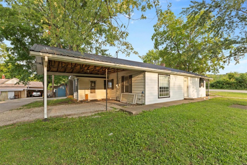 522 Maple Street, Leadington, Missouri 63601, ,Commercial Sale,For Sale,Maple,MAR24040963