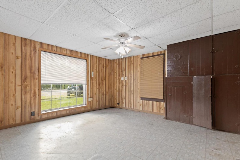 522 Maple Street, Leadington, Missouri 63601, ,Commercial Sale,For Sale,Maple,MAR24040963