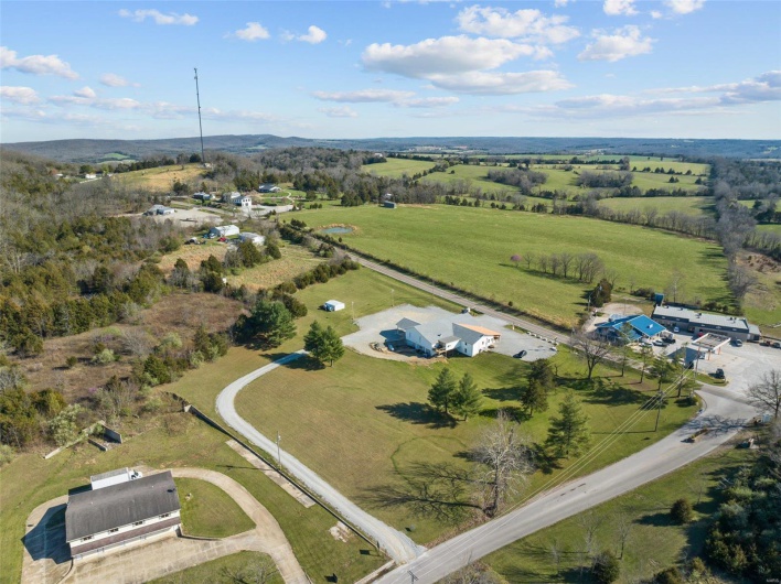 6105 Y Hwy, French Village, Missouri 63036, ,Commercial Sale,For Sale,Y,MAR24021183