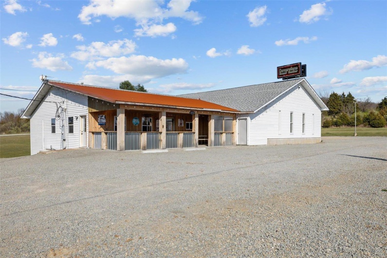 6105 Y Hwy, French Village, Missouri 63036, ,Commercial Sale,For Sale,Y,MAR24021183