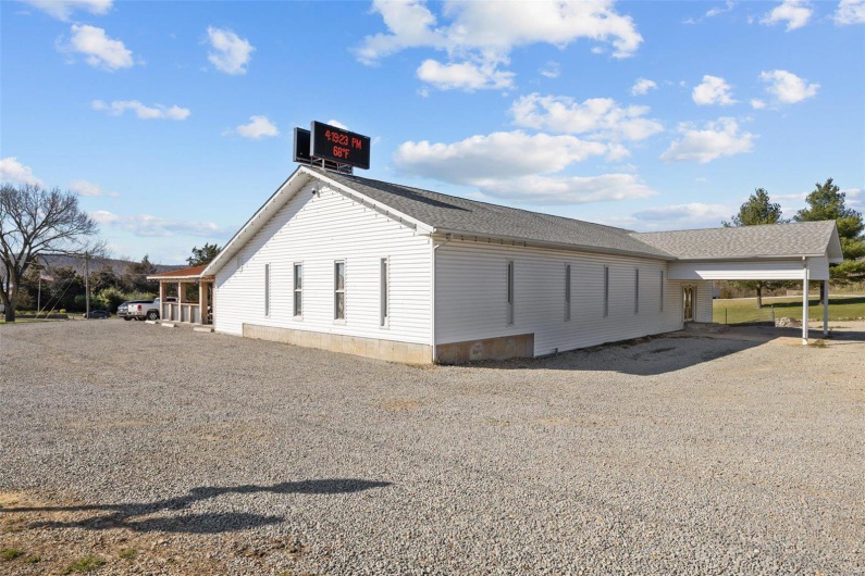 6105 Y Hwy, French Village, Missouri 63036, ,Commercial Sale,For Sale,Y,MAR24021183