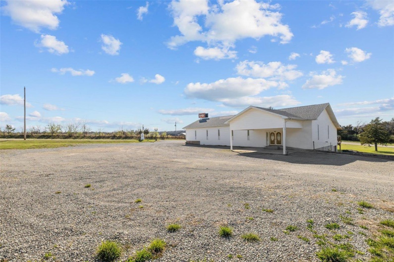 6105 Y Hwy, French Village, Missouri 63036, ,Commercial Sale,For Sale,Y,MAR24021183