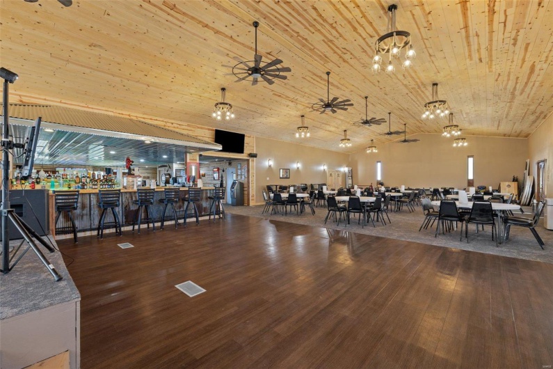 6105 Y Hwy, French Village, Missouri 63036, ,Commercial Sale,For Sale,Y,MAR24021183