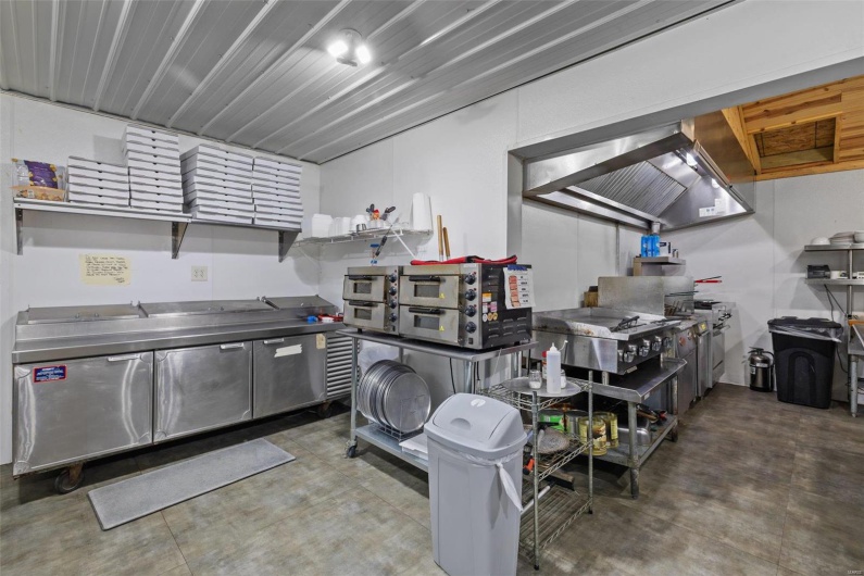 6105 Y Hwy, French Village, Missouri 63036, ,Commercial Sale,For Sale,Y,MAR24021183