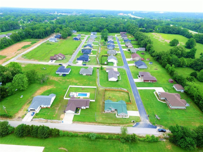 32 Century Avenue, Poplar Bluff, Missouri 63901, ,Land,For Sale,Century,MAR21067338