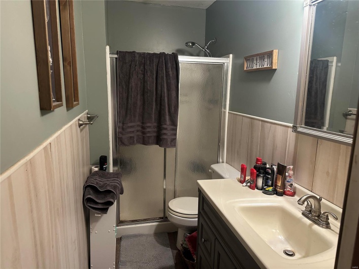 128 Pine Street, Ironton, Missouri 63650, 3 Bedrooms Bedrooms, 9 Rooms Rooms,2 BathroomsBathrooms,Residential,For Sale,Pine,MAR25003789