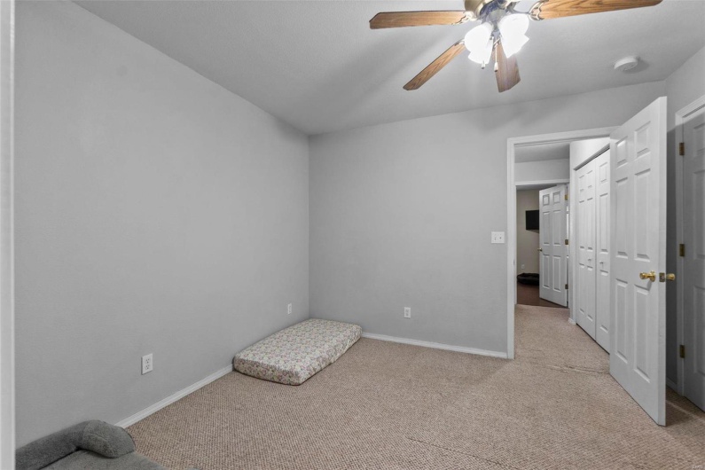 8294 Bobcat Lane, Glen Allen, Missouri 63751, 1 Bedroom Bedrooms, 5 Rooms Rooms,2 BathroomsBathrooms,Residential,For Sale,Bobcat,MAR25003934