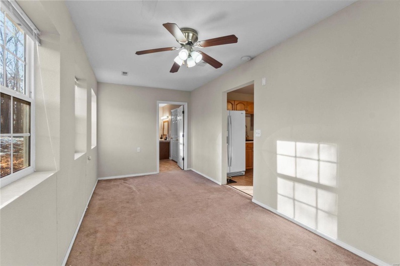8294 Bobcat Lane, Glen Allen, Missouri 63751, 1 Bedroom Bedrooms, 5 Rooms Rooms,2 BathroomsBathrooms,Residential,For Sale,Bobcat,MAR25003934