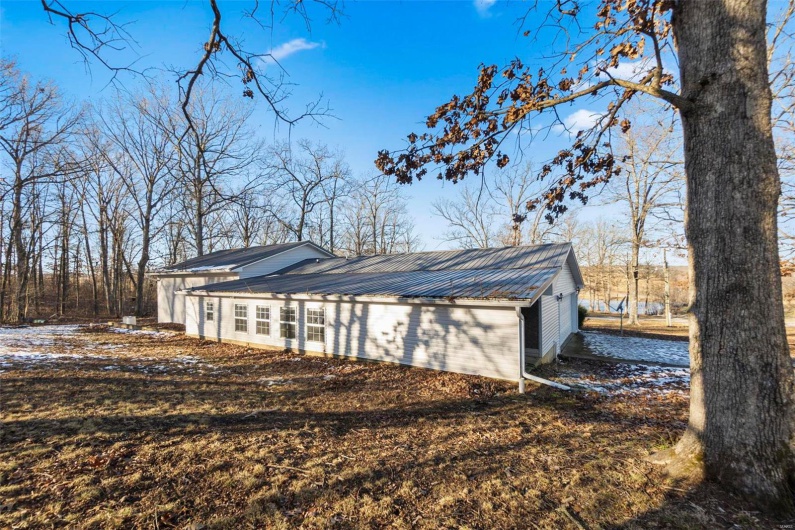 8294 Bobcat Lane, Glen Allen, Missouri 63751, 1 Bedroom Bedrooms, 5 Rooms Rooms,2 BathroomsBathrooms,Residential,For Sale,Bobcat,MAR25003934
