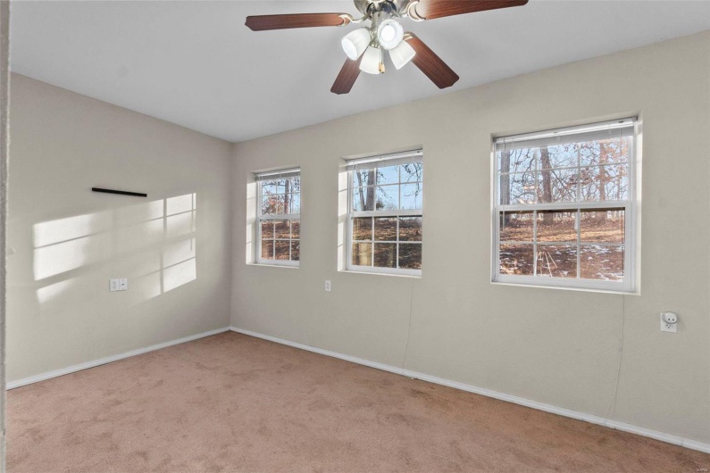8294 Bobcat Lane, Glen Allen, Missouri 63751, 1 Bedroom Bedrooms, 5 Rooms Rooms,2 BathroomsBathrooms,Residential,For Sale,Bobcat,MAR25003934