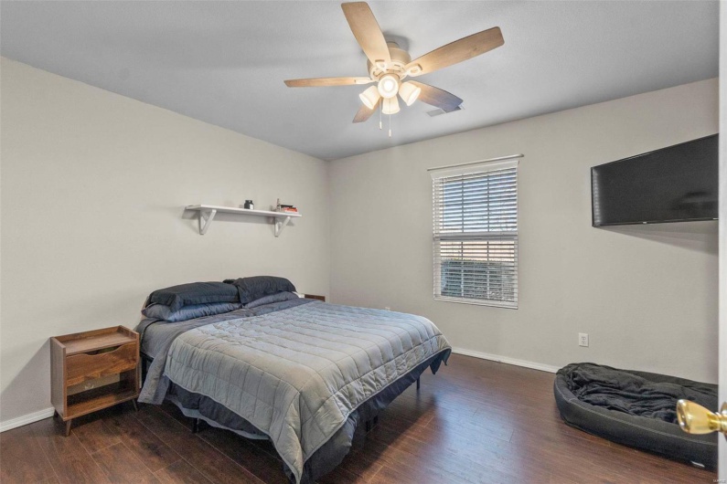 8294 Bobcat Lane, Glen Allen, Missouri 63751, 1 Bedroom Bedrooms, 5 Rooms Rooms,2 BathroomsBathrooms,Residential,For Sale,Bobcat,MAR25003934