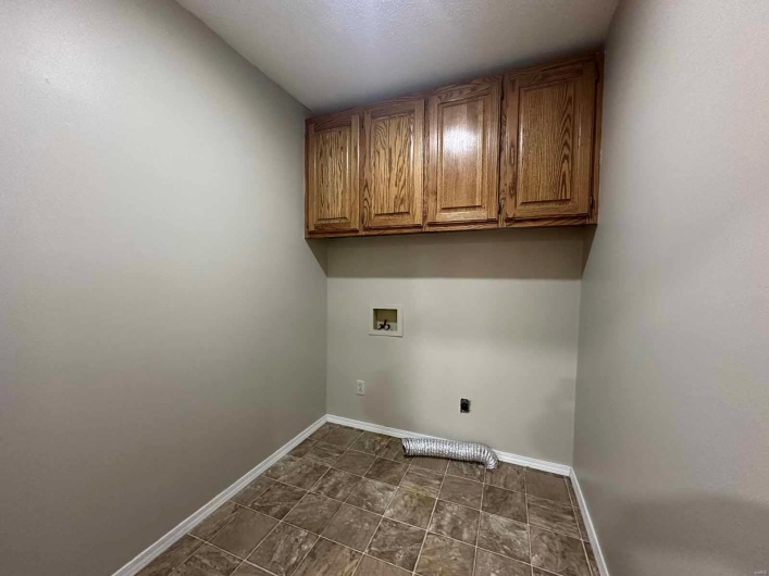 17264 Cedar Hills Drive, Dexter, Missouri 63841, 3 Bedrooms Bedrooms, 10 Rooms Rooms,2 BathroomsBathrooms,Residential,For Sale,Cedar Hills,MAR25003896
