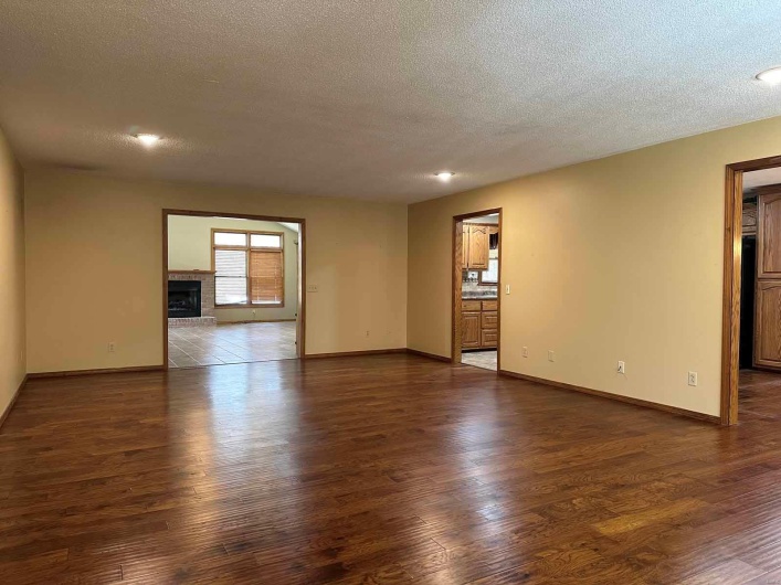 17264 Cedar Hills Drive, Dexter, Missouri 63841, 3 Bedrooms Bedrooms, 10 Rooms Rooms,2 BathroomsBathrooms,Residential,For Sale,Cedar Hills,MAR25003896