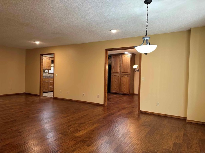 17264 Cedar Hills Drive, Dexter, Missouri 63841, 3 Bedrooms Bedrooms, 10 Rooms Rooms,2 BathroomsBathrooms,Residential,For Sale,Cedar Hills,MAR25003896