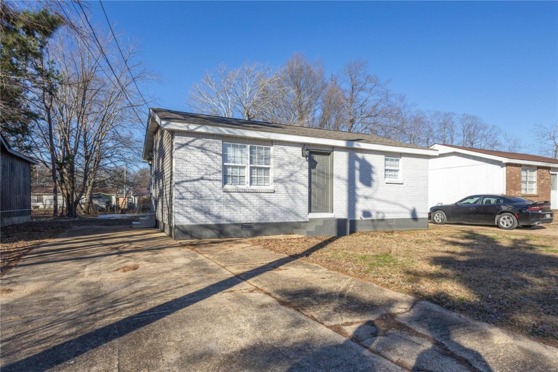 2347 Arkansas AVE, Poplar Bluff, Missouri 63901, 2 Bedrooms Bedrooms, 6 Rooms Rooms,1 BathroomBathrooms,Residential,For Sale,Arkansas AVE,MAR25003731