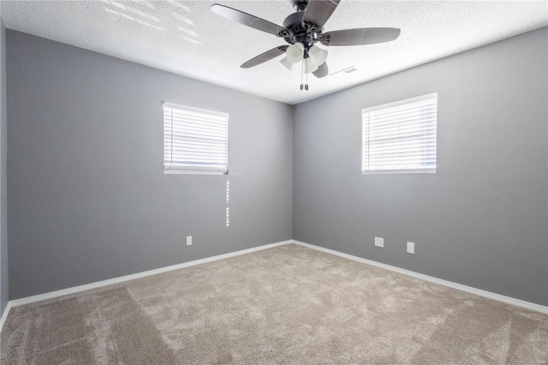 2347 Arkansas AVE, Poplar Bluff, Missouri 63901, 2 Bedrooms Bedrooms, 6 Rooms Rooms,1 BathroomBathrooms,Residential,For Sale,Arkansas AVE,MAR25003731