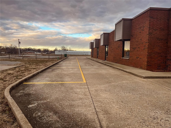 1218 Linn St, Sikeston, Missouri 63801, ,Commercial Sale,For Sale,Linn St,MAR25003895