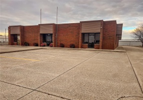 1218 Linn St, Sikeston, Missouri 63801, ,Commercial Sale,For Sale,Linn St,MAR25003895