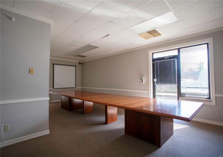 1218 Linn St, Sikeston, Missouri 63801, ,Commercial Sale,For Sale,Linn St,MAR25003895