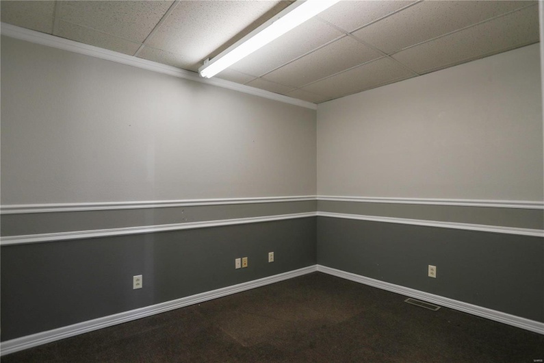 1218 Linn St, Sikeston, Missouri 63801, ,Commercial Sale,For Sale,Linn St,MAR25003895