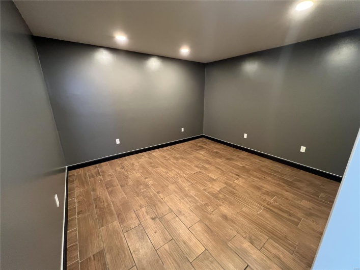 220 Monroe Street, Jackson, Missouri 63755, ,Commercial Lease,For Sale,Monroe,MAR25004369