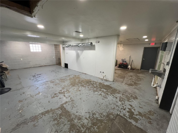 220 Monroe Street, Jackson, Missouri 63755, ,Commercial Lease,For Sale,Monroe,MAR25004369