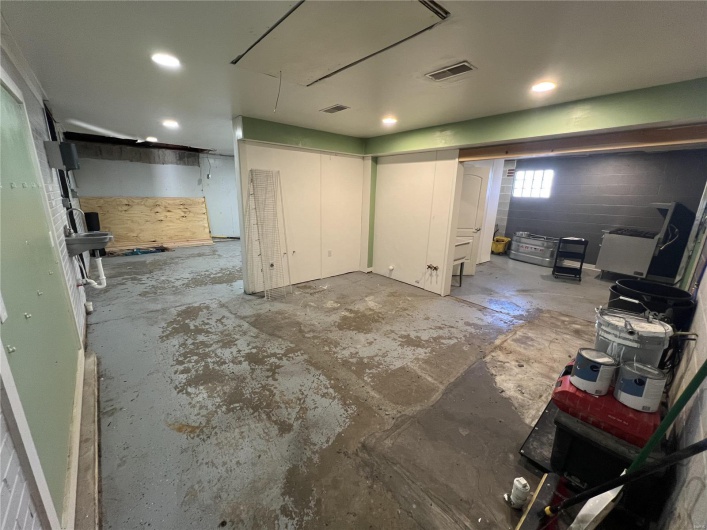 220 Monroe Street, Jackson, Missouri 63755, ,Commercial Lease,For Sale,Monroe,MAR25004369