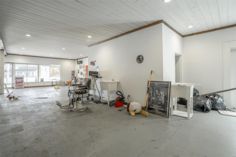 1025 Westwood Boulevard, Poplar Bluff, Missouri 63901, ,Commercial Sale,For Sale,Westwood,MAR25004366