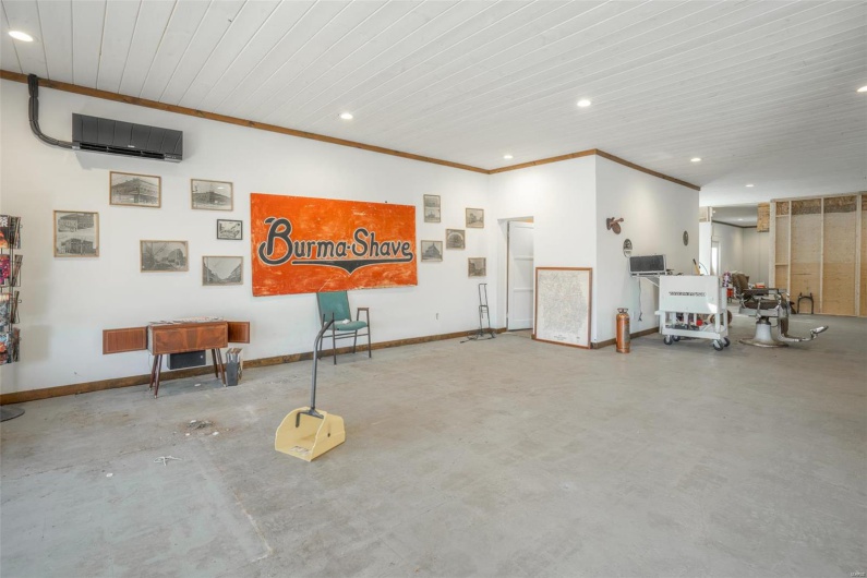 1025 Westwood Boulevard, Poplar Bluff, Missouri 63901, ,Commercial Sale,For Sale,Westwood,MAR25004366