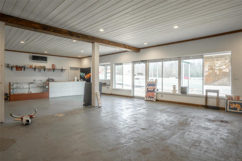 1025 Westwood Boulevard, Poplar Bluff, Missouri 63901, ,Commercial Sale,For Sale,Westwood,MAR25004366