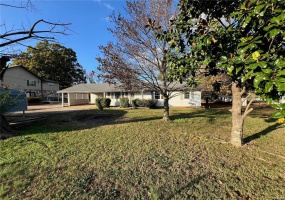 1149 Mistletoe Lane, Poplar Bluff, Missouri 63901, 3 Bedrooms Bedrooms, 9 Rooms Rooms,1 BathroomBathrooms,Residential,For Sale,Mistletoe Lane,MAR25002518