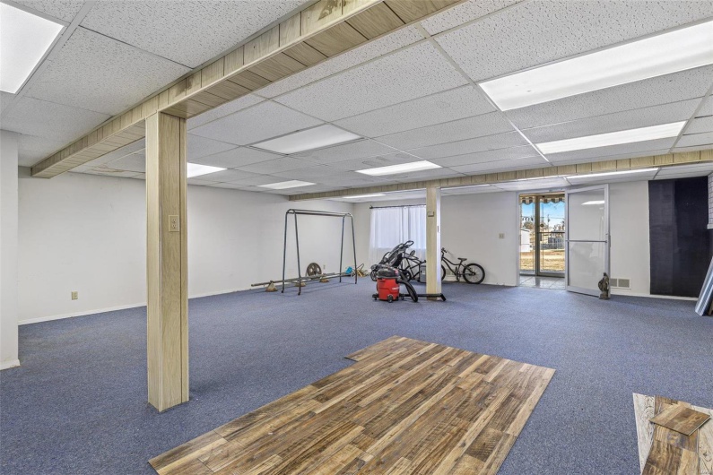 1421 Main, Park Hills, Missouri 63601, ,Commercial Sale,For Sale,Main,MAR25004483