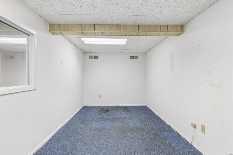 1421 Main, Park Hills, Missouri 63601, ,Commercial Sale,For Sale,Main,MAR25004483