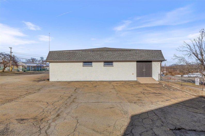 1421 Main, Park Hills, Missouri 63601, ,Commercial Sale,For Sale,Main,MAR25004483