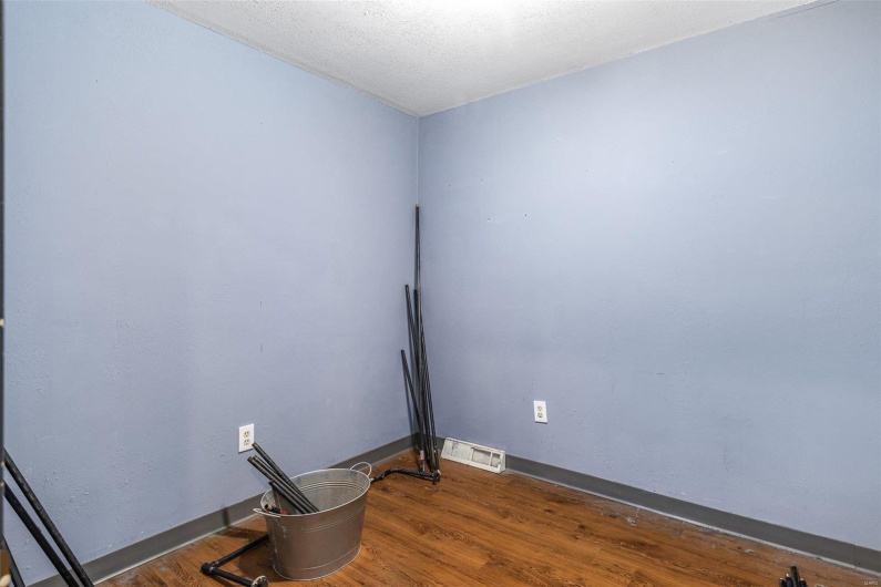 1421 Main, Park Hills, Missouri 63601, ,Commercial Sale,For Sale,Main,MAR25004483