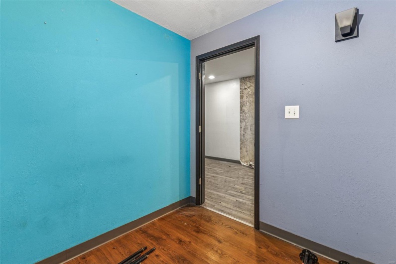 1421 Main, Park Hills, Missouri 63601, ,Commercial Sale,For Sale,Main,MAR25004483